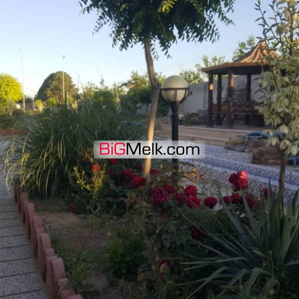 گلخانه آنتوریوم مزرعه انگور زمین کشت زعفران استخر پرورش ماهی