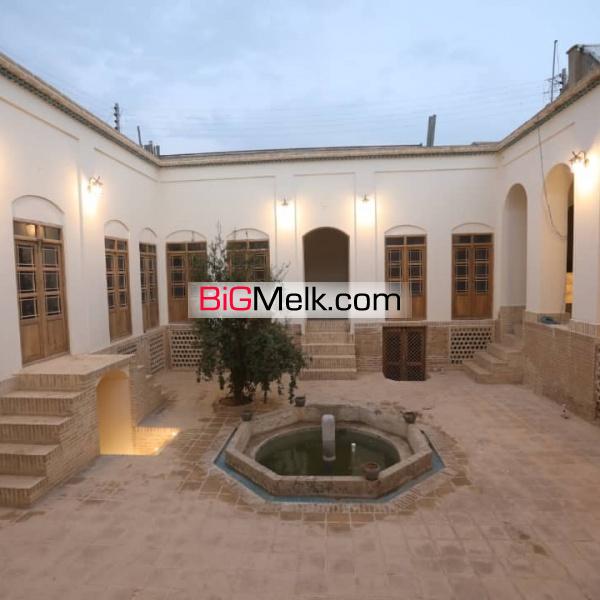 خانه تاریخی با قدمت قاجار بازسازی شده مناسب هتل یا گالری