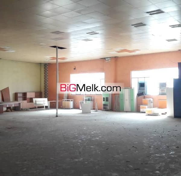 موقعیت استثنایی تجاری 1000 متر زمین با 1600 متر کارگاه تولید