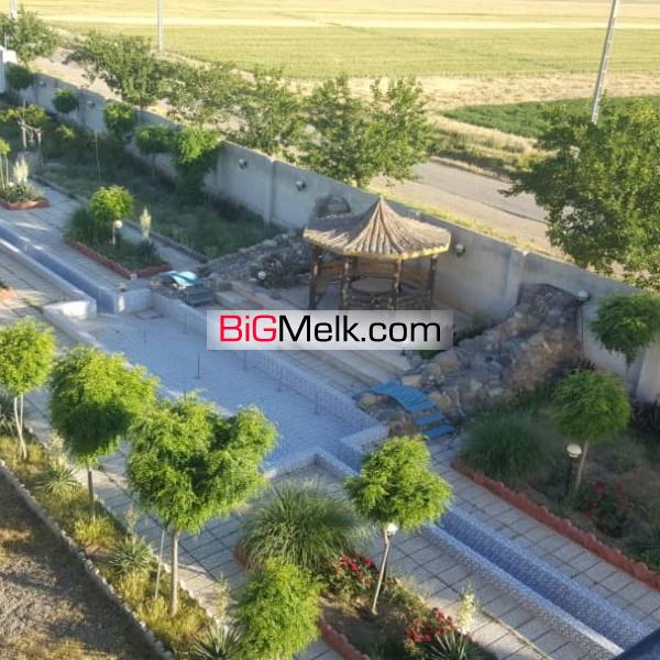 گلخانه آنتوریوم مزرعه انگور زمین کشت زعفران استخر پرورش ماهی