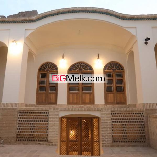 خانه تاریخی با قدمت قاجار بازسازی شده مناسب هتل یا گالری