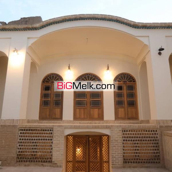 خانه تاریخی با قدمت قاجار بازسازی شده مناسب هتل یا گالری